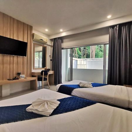 Pathiu Nana Beach Hotel & Resort מראה חיצוני תמונה