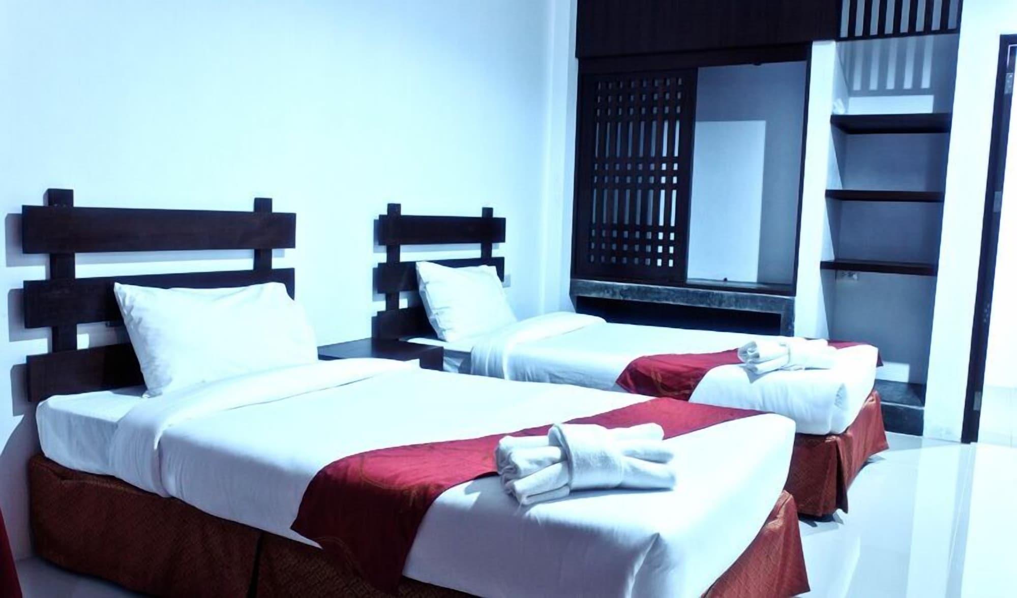 Pathiu Nana Beach Hotel & Resort מראה חיצוני תמונה