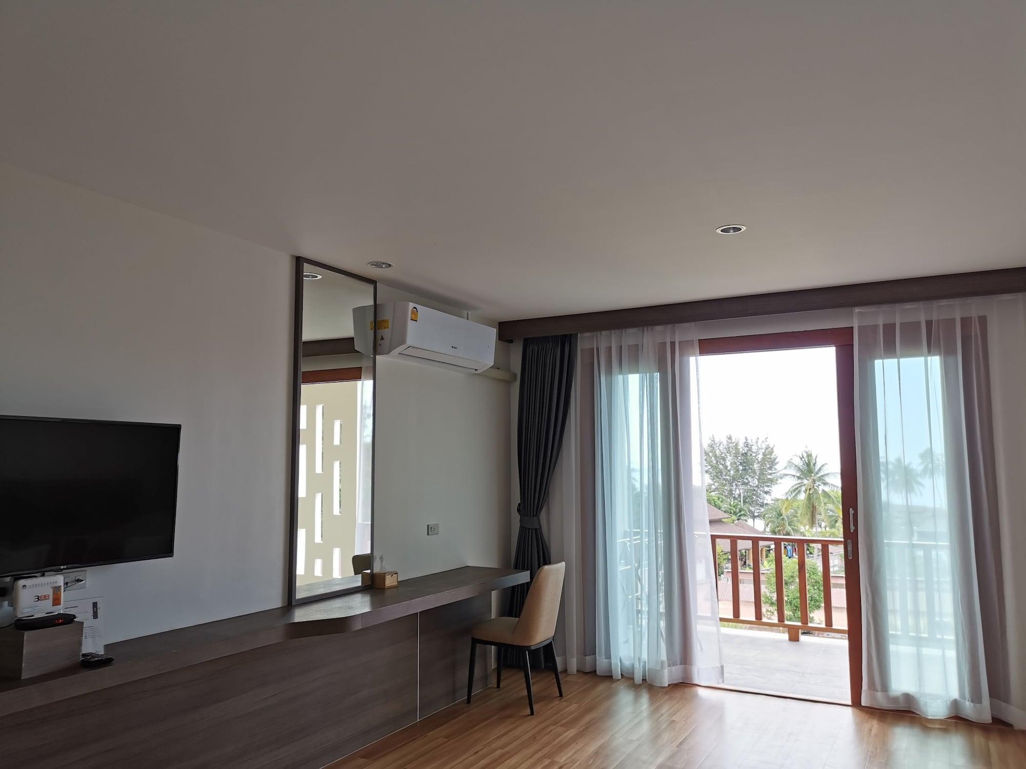 Pathiu Nana Beach Hotel & Resort מראה חיצוני תמונה