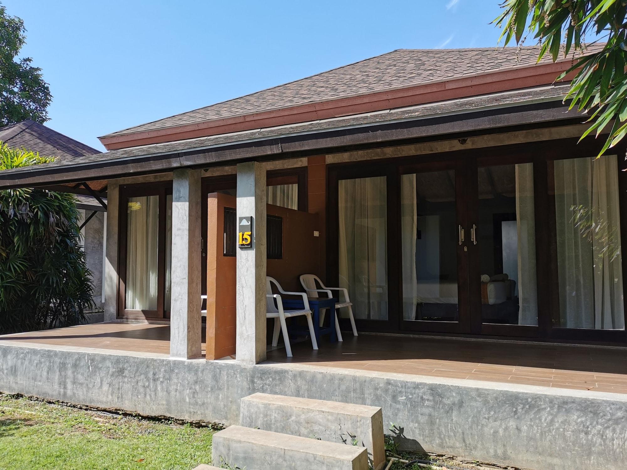 Pathiu Nana Beach Hotel & Resort מראה חיצוני תמונה