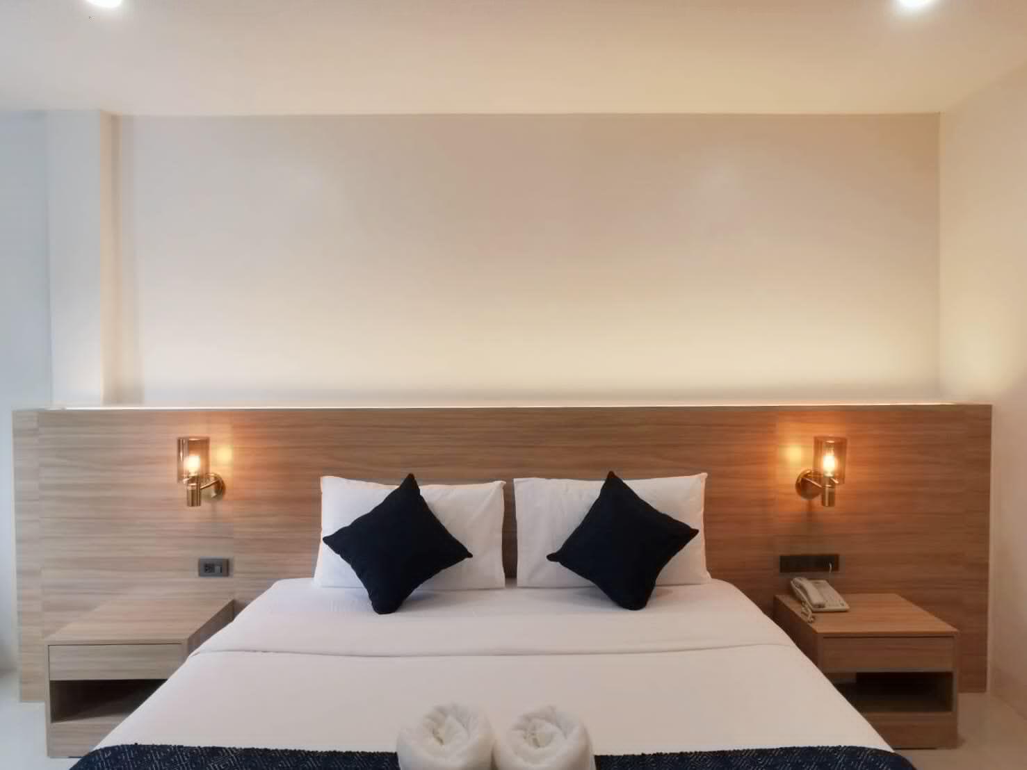 Pathiu Nana Beach Hotel & Resort מראה חיצוני תמונה