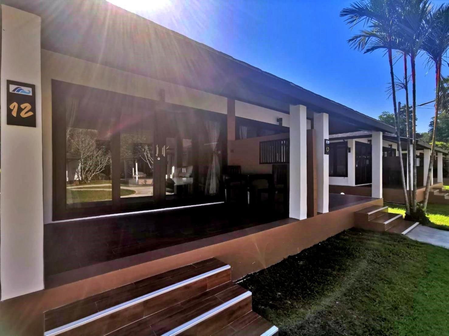 Pathiu Nana Beach Hotel & Resort מראה חיצוני תמונה