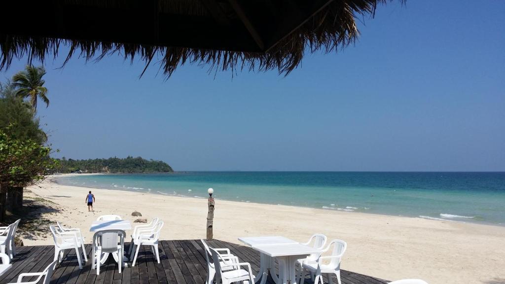 Pathiu Nana Beach Hotel & Resort מראה חיצוני תמונה
