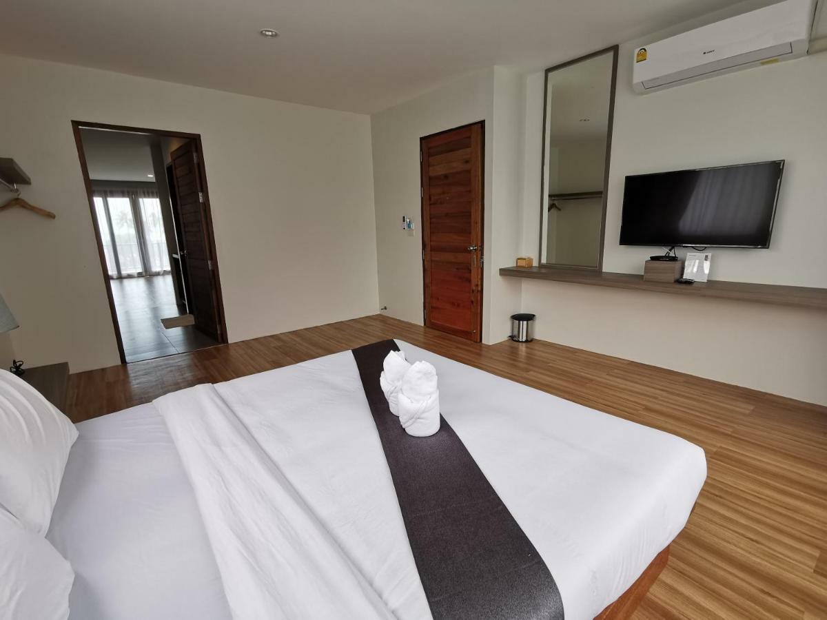 Pathiu Nana Beach Hotel & Resort מראה חיצוני תמונה