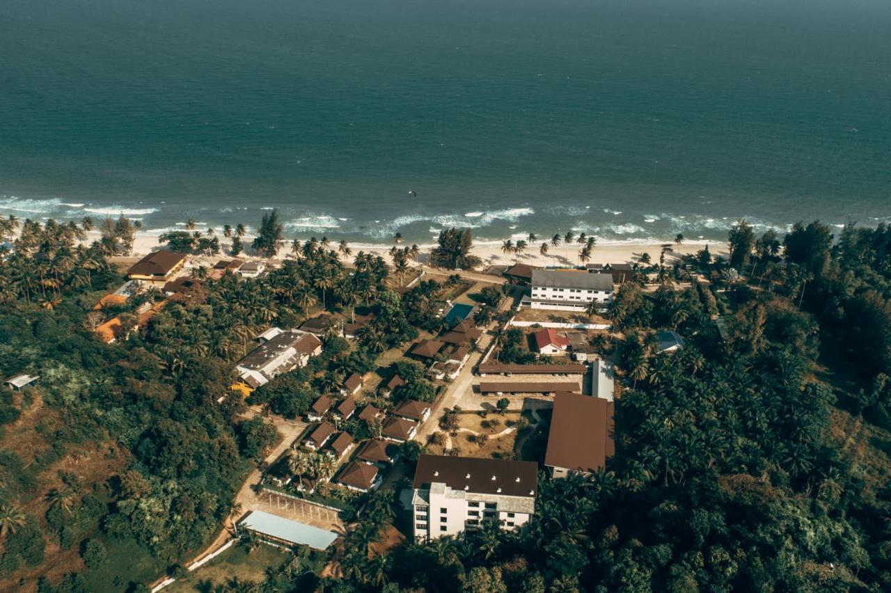 Pathiu Nana Beach Hotel & Resort מראה חיצוני תמונה