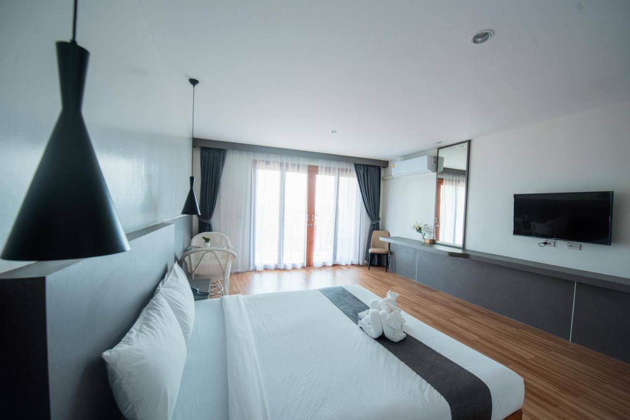 Pathiu Nana Beach Hotel & Resort מראה חיצוני תמונה