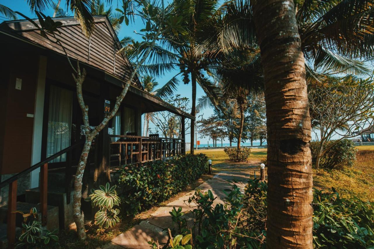 Pathiu Nana Beach Hotel & Resort מראה חיצוני תמונה